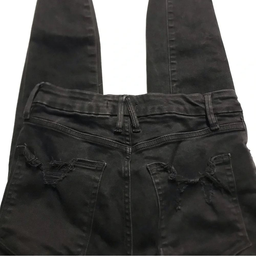 Good American Good Waist Crop Raw Step Hem Black Jean Size 6/28 - Picture 8 of 10